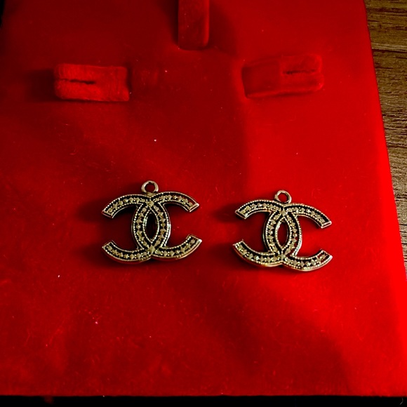 Jewelry - Chanel full zippers